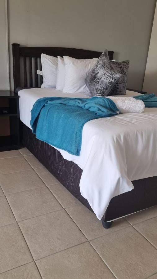 Stay At Home Airport Lodge Κέμπτον Παρκ Εξωτερικό φωτογραφία