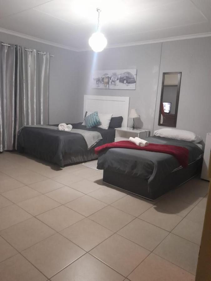 Stay At Home Airport Lodge Κέμπτον Παρκ Εξωτερικό φωτογραφία