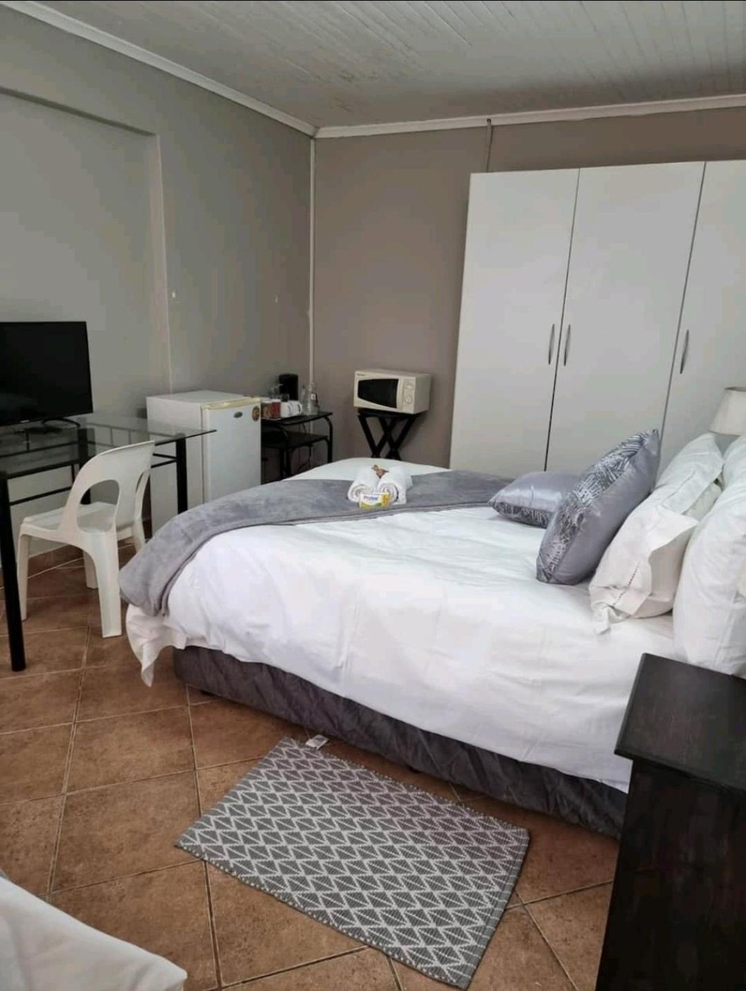 Stay At Home Airport Lodge Κέμπτον Παρκ Δωμάτιο φωτογραφία